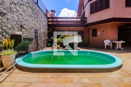 Casa à venda com 320m², 3 quartos e 4 vagas Casa à venda com 320m², 3 quartos e 4 vagasÁrea comum