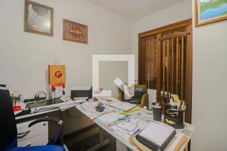 Casa à venda com 320m², 3 quartos e 4 vagas Casa à venda com 320m², 3 quartos e 4 vagasEscritório