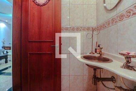 Casa à venda com 320m², 3 quartos e 4 vagas Casa à venda com 320m², 3 quartos e 4 vagasLavabo