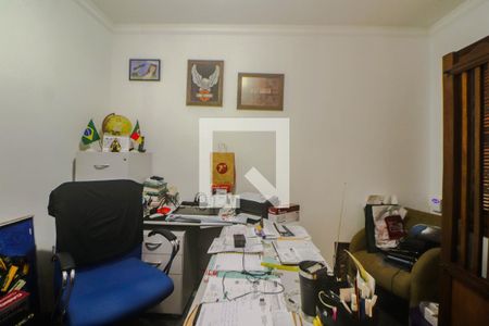 Casa à venda com 320m², 3 quartos e 4 vagas Casa à venda com 320m², 3 quartos e 4 vagasEscritório