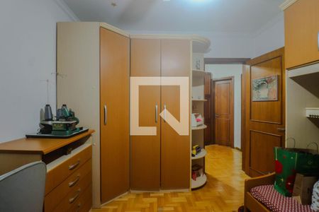 Casa à venda com 320m², 3 quartos e 4 vagas Casa à venda com 320m², 3 quartos e 4 vagasQuarto 1