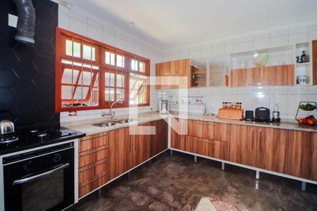 Casa à venda com 320m², 3 quartos e 4 vagas Casa à venda com 320m², 3 quartos e 4 vagasCozinha