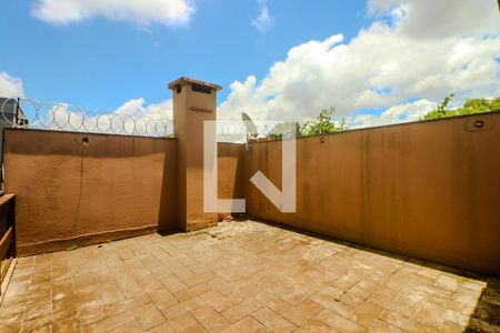 Casa à venda com 320m², 3 quartos e 4 vagas Casa à venda com 320m², 3 quartos e 4 vagasÁrea comum