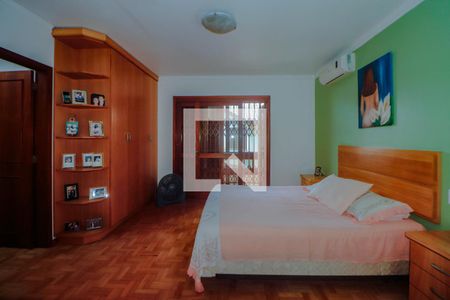 Casa à venda com 320m², 3 quartos e 4 vagas Casa à venda com 320m², 3 quartos e 4 vagasSuíte