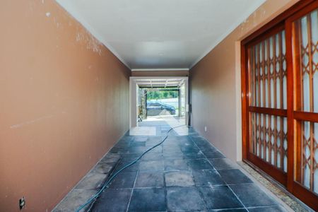 Casa à venda com 320m², 3 quartos e 4 vagas Casa à venda com 320m², 3 quartos e 4 vagasGaragem