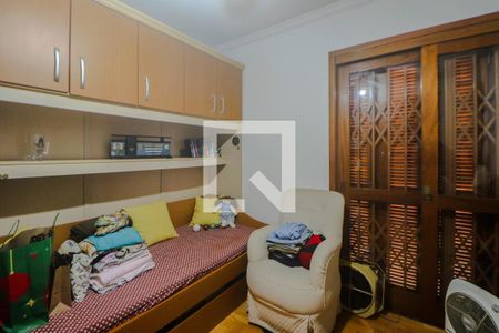 Casa à venda com 320m², 3 quartos e 4 vagas Casa à venda com 320m², 3 quartos e 4 vagasQuarto 1