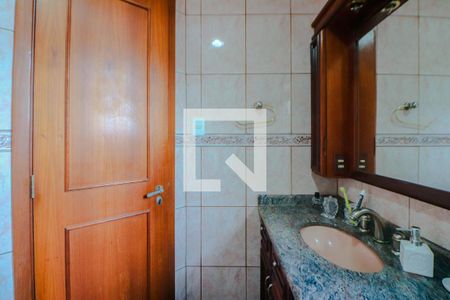 Casa à venda com 320m², 3 quartos e 4 vagas Casa à venda com 320m², 3 quartos e 4 vagasBanheiro Social