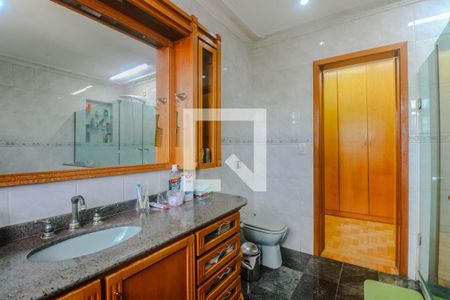 Casa à venda com 320m², 3 quartos e 4 vagas Casa à venda com 320m², 3 quartos e 4 vagasBanheiro da Suíte
