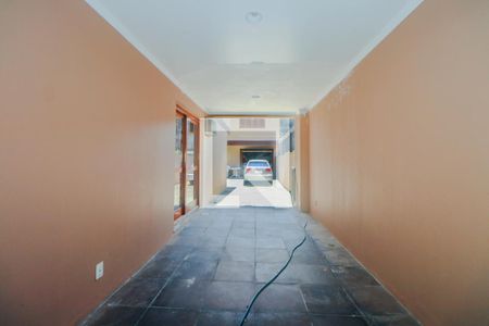 Casa à venda com 320m², 3 quartos e 4 vagas Casa à venda com 320m², 3 quartos e 4 vagasGaragem