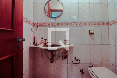 Casa à venda com 320m², 3 quartos e 4 vagas Casa à venda com 320m², 3 quartos e 4 vagasLavabo