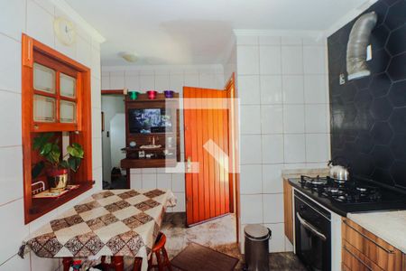 Casa à venda com 320m², 3 quartos e 4 vagas Casa à venda com 320m², 3 quartos e 4 vagasCozinha