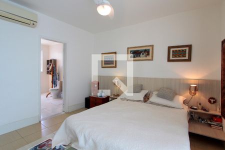 Casa à venda com 250m², 5 quartos e 2 vagas Casa à venda com 250m², 5 quartos e 2 vagasQuarto 5 suíte