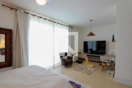 Casa à venda com 250m², 5 quartos e 2 vagas Casa à venda com 250m², 5 quartos e 2 vagasQuarto 5 suíte
