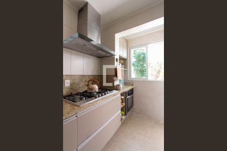 Casa à venda com 250m², 5 quartos e 2 vagas Casa à venda com 250m², 5 quartos e 2 vagasCozinha