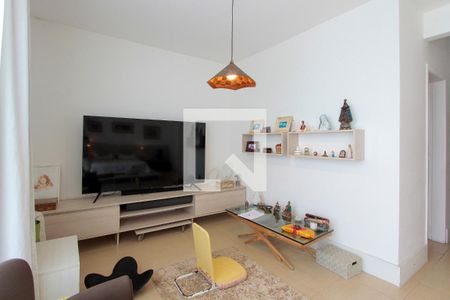 Casa à venda com 250m², 5 quartos e 2 vagas Casa à venda com 250m², 5 quartos e 2 vagasQuarto 5 suíte