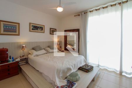 Casa à venda com 250m², 5 quartos e 2 vagas Casa à venda com 250m², 5 quartos e 2 vagasQuarto 5 suíte