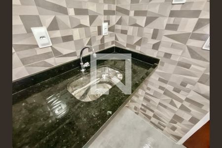 Studio à venda com 32m², 1 quarto e sem vaga Studio à venda com 32m², 1 quarto e sem vagaCozinha americana