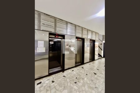 Studio à venda com 32m², 1 quarto e sem vaga Studio à venda com 32m², 1 quarto e sem vagaPortaria