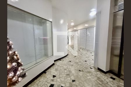 Studio à venda com 32m², 1 quarto e sem vaga Studio à venda com 32m², 1 quarto e sem vagaPortaria
