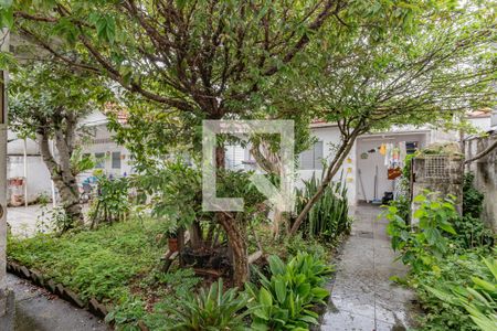 Casa à venda com 300m², 3 quartos e 4 vagas Casa à venda com 300m², 3 quartos e 4 vagasJardim