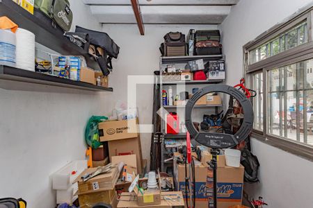 Casa à venda com 300m², 3 quartos e 4 vagas Casa à venda com 300m², 3 quartos e 4 vagasDeposito