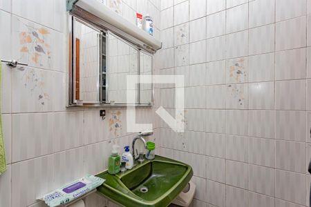 Casa à venda com 300m², 3 quartos e 4 vagas Casa à venda com 300m², 3 quartos e 4 vagasBanheiro Social 2