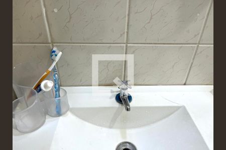 Casa à venda com 103m², 2 quartos e 2 vagas Casa à venda com 103m², 2 quartos e 2 vagasBanheiro
