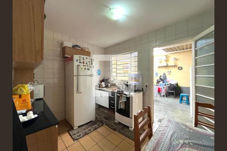 Casa à venda com 103m², 2 quartos e 2 vagas Casa à venda com 103m², 2 quartos e 2 vagasCozinha