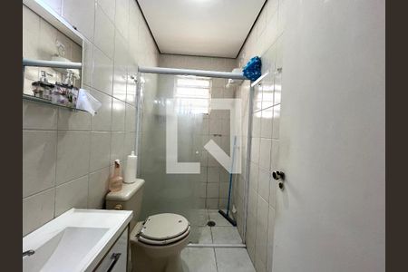 Casa à venda com 103m², 2 quartos e 2 vagas Casa à venda com 103m², 2 quartos e 2 vagasBanheiro