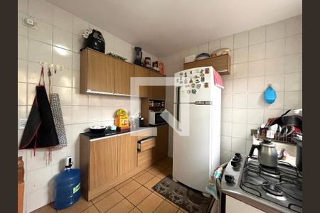 Casa à venda com 103m², 2 quartos e 2 vagas Casa à venda com 103m², 2 quartos e 2 vagasCozinha