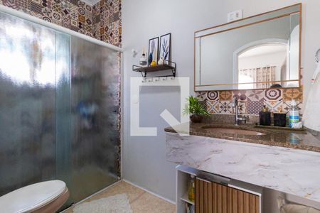 Casa à venda com 160m², 4 quartos e 4 vagas Casa à venda com 160m², 4 quartos e 4 vagasBanheiro da suíte