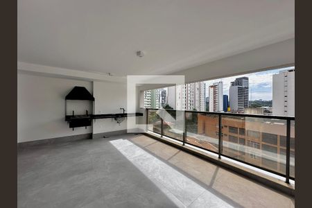 Apartamento à venda com 137m², 3 quartos e 2 vagasVaranda 