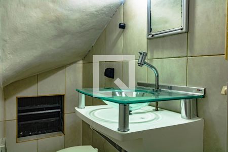 Casa à venda com 118m², 3 quartos e 2 vagas Casa à venda com 118m², 3 quartos e 2 vagasLavabo