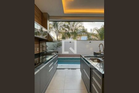 Casa de condomínio à venda com 330m², 4 quartos e 4 vagas Casa de condomínio à venda com 330m², 4 quartos e 4 vagasFoto 45