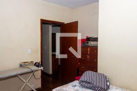 Casa à venda com 250m², 4 quartos e 2 vagasQuarto 2