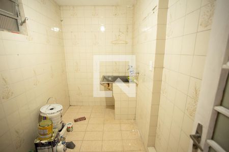 Casa à venda com 200m², 3 quartos e 3 vagas Casa à venda com 200m², 3 quartos e 3 vagasÁREA DE SERVIÇO