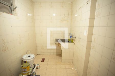 Casa à venda com 200m², 3 quartos e 3 vagas Casa à venda com 200m², 3 quartos e 3 vagasÁREA DE SERVIÇO