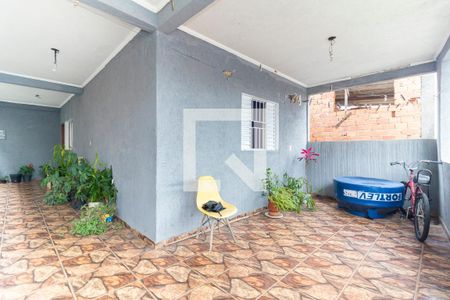 Casa à venda com 200m², 7 quartos e sem vaga Casa à venda com 200m², 7 quartos e sem vagaCasa 1 - Varanda