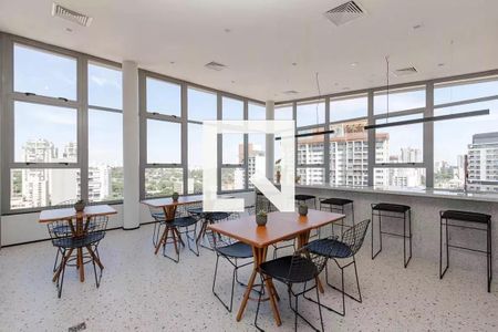 Studio à venda com 25m², 1 quarto e sem vaga Studio à venda com 25m², 1 quarto e sem vagaÁrea comum