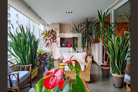 Apartamento à venda com 188m², 3 quartos e 3 vagas Apartamento à venda com 188m², 3 quartos e 3 vagasFoto 01