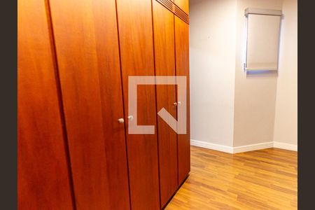 Apartamento à venda com 167m², 3 quartos e 2 vagasSuíte - Closet