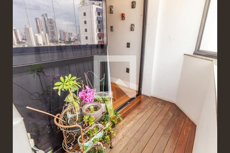 Apartamento à venda com 167m², 3 quartos e 2 vagasVaranda