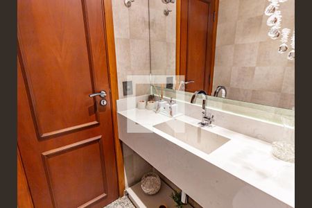 Apartamento à venda com 167m², 3 quartos e 2 vagasLavabo