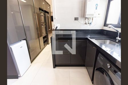 Apartamento à venda com 167m², 3 quartos e 2 vagasÁrea de Serviço