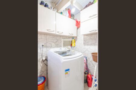 Casa de condomínio à venda com 132m², 2 quartos e 1 vagaÁrea de Serviço