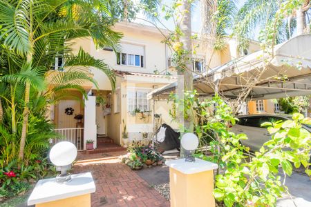 Casa de condomínio à venda com 132m², 2 quartos e 1 vagaFachada