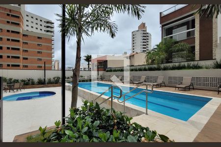 Apartamento à venda com 87m², 2 quartos e 2 vagas Apartamento à venda com 87m², 2 quartos e 2 vagasPiscina