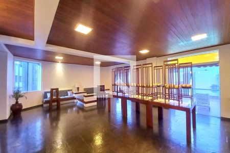 Apartamento à venda com 190m², 4 quartos e 2 vagasÁrea comum - Salão de festas