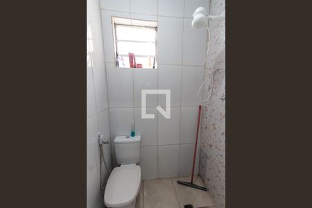 Casa à venda com 94m², 3 quartos e sem vaga Casa à venda com 94m², 3 quartos e sem vagaCasa 2 - Banheiro