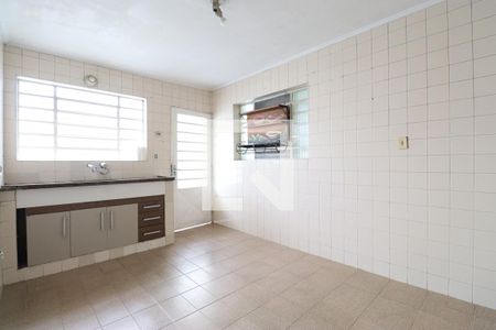 Casa à venda com 216m², 2 quartos e 2 vagasCozinha